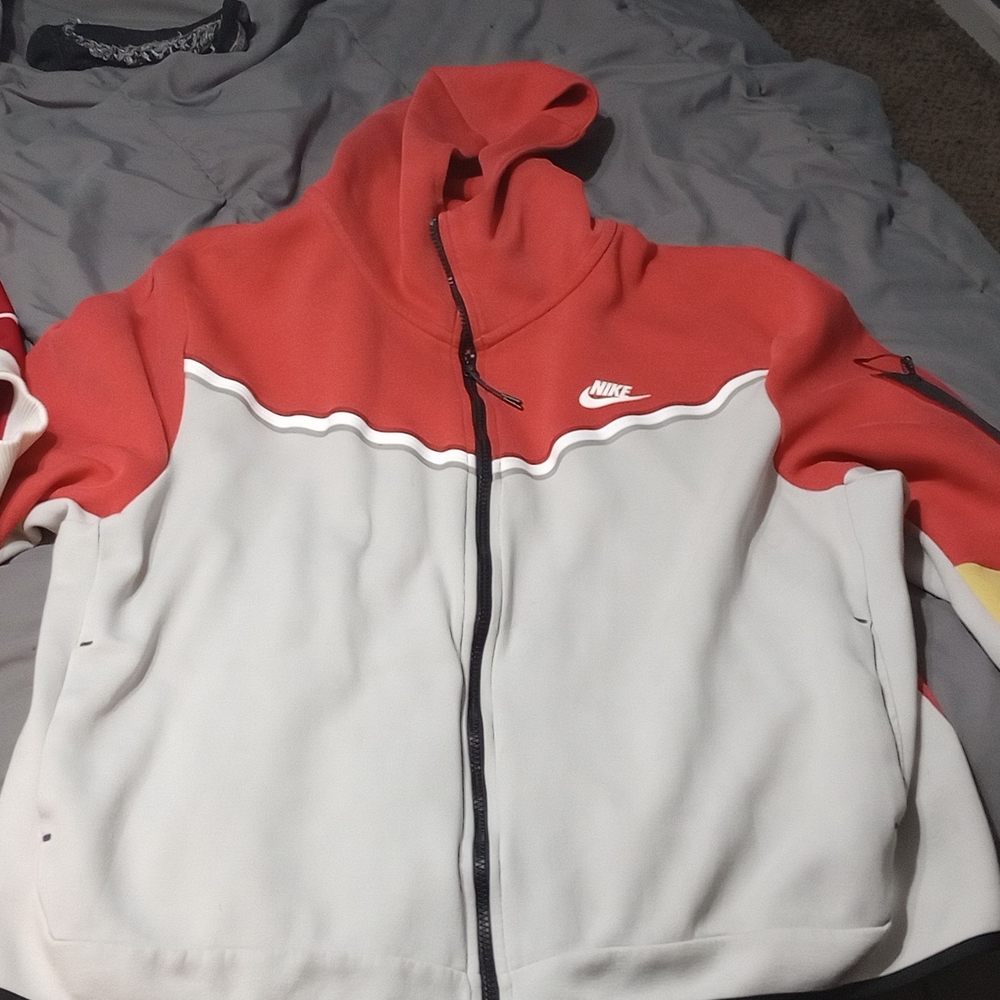 Nike sweatshirt jacket